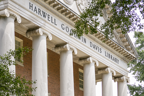 photo front of Harwell G. Davis Library