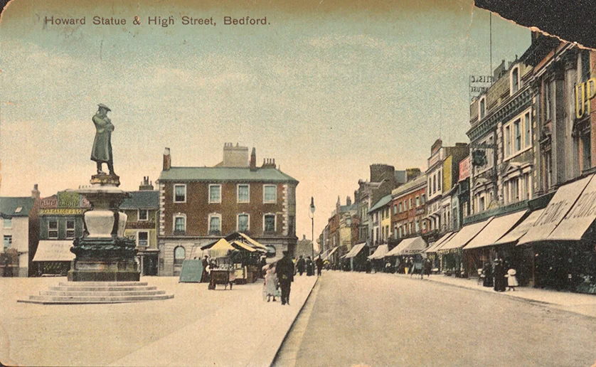 Photo of Howard statue, Bedford